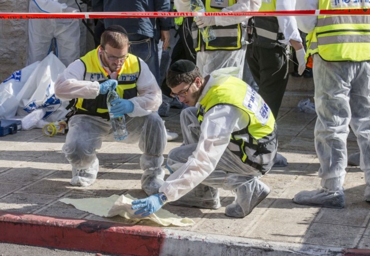 Ataque em sinagoga de Jerusalém deixa cinco mortos e abre novo capítulo de violência 886265?tp=UH&db=IMAGENS&w=749